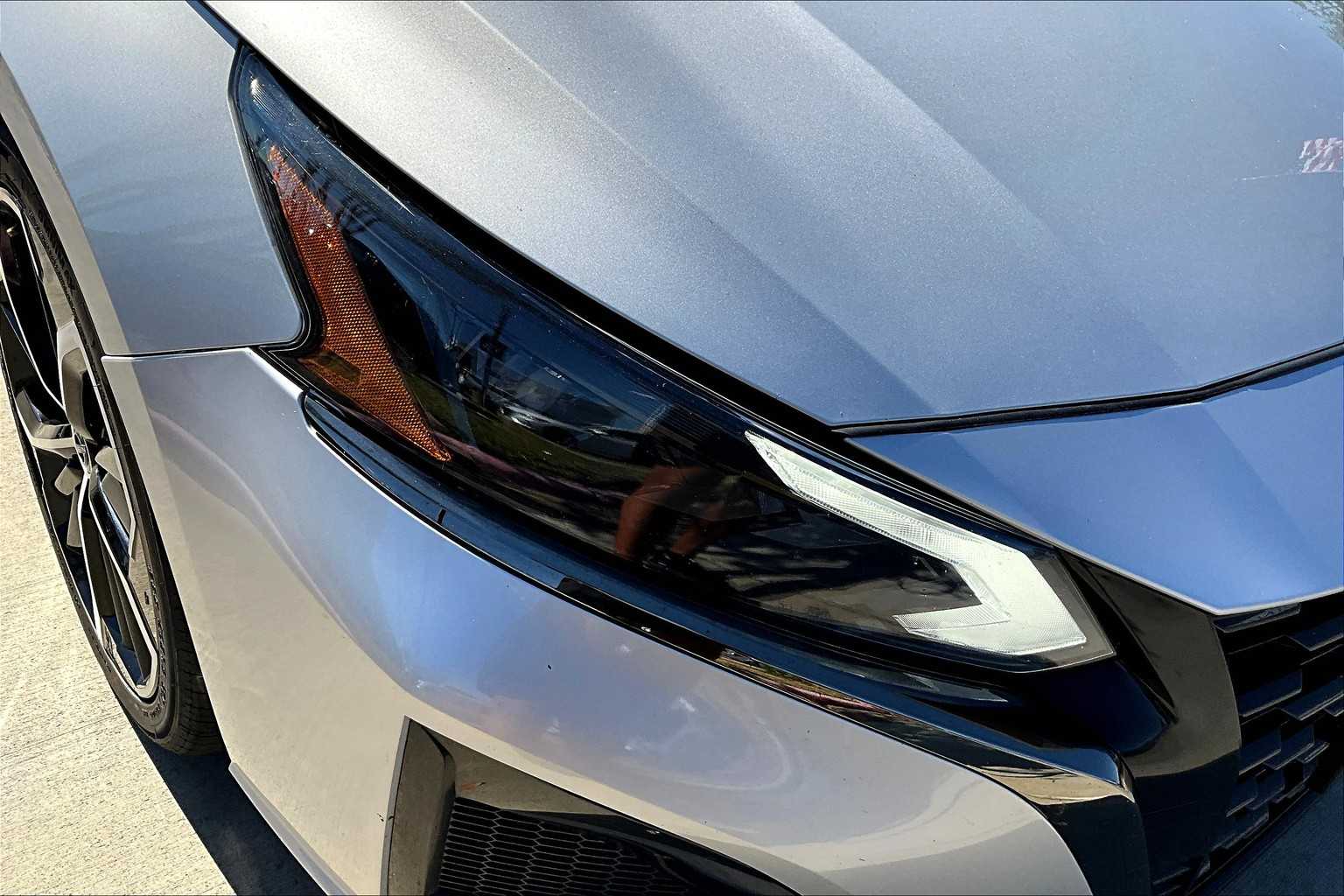 2024 Nissan Altima 2.5 SR photo 25