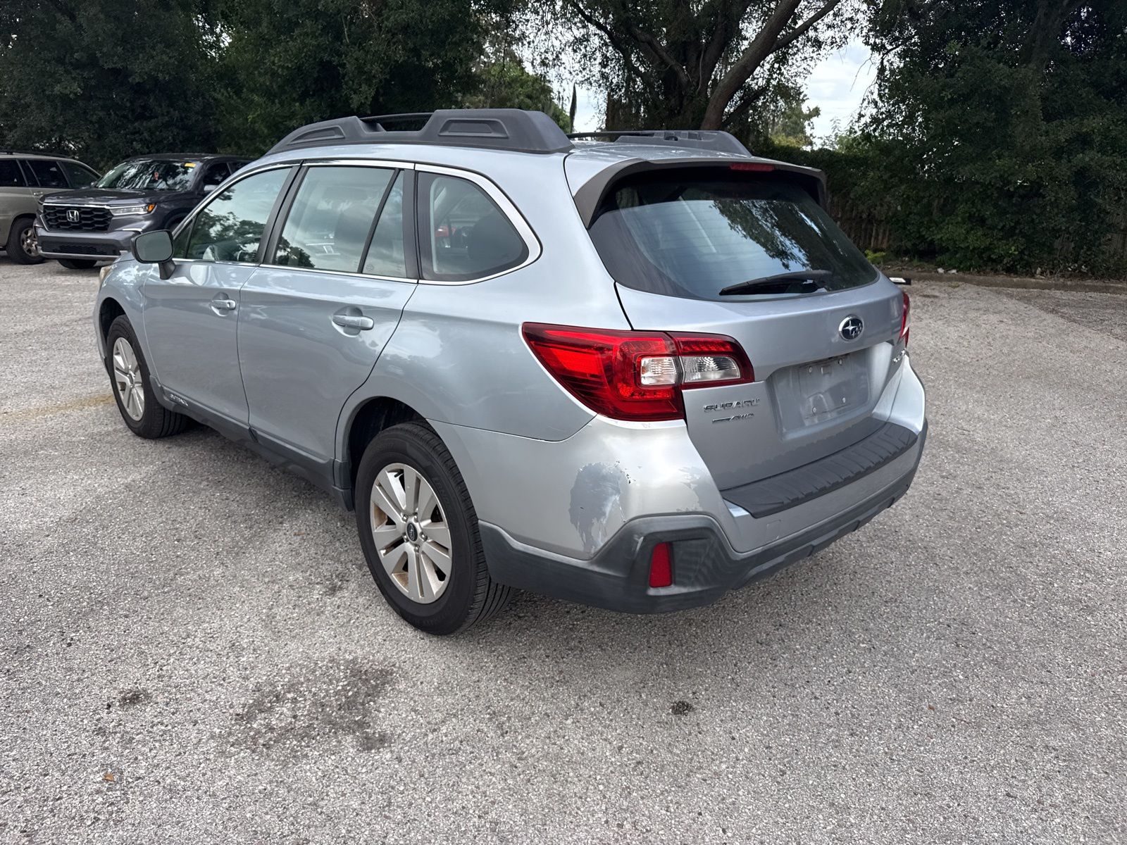 2018 Subaru Outback 2.5i photo 3