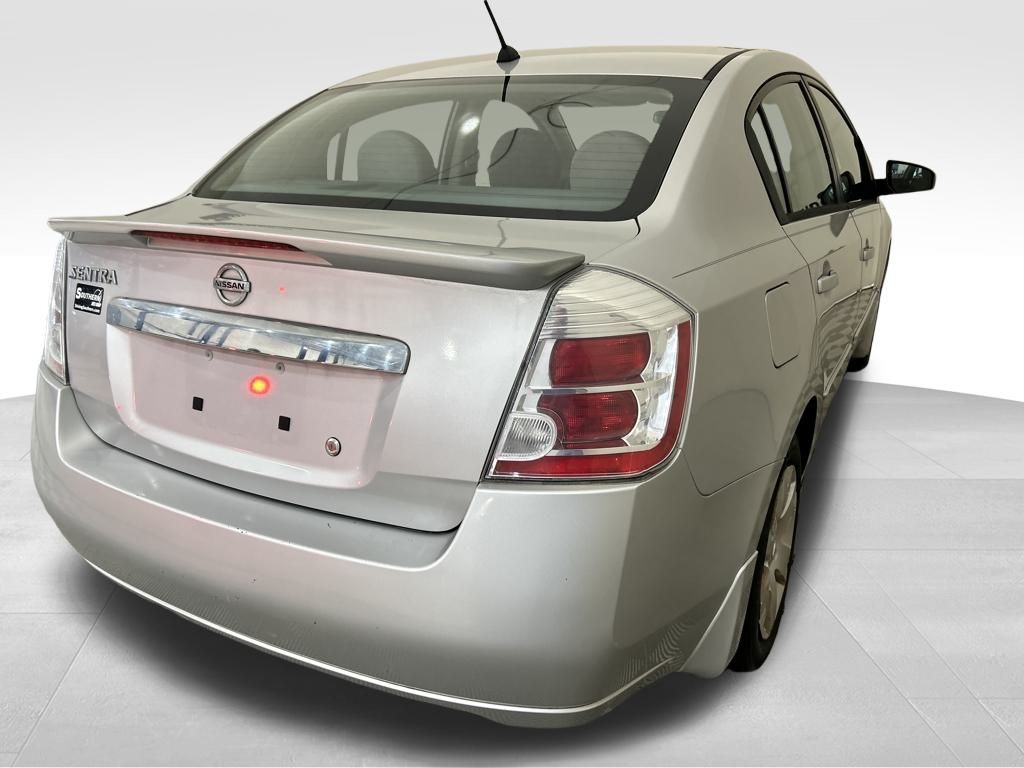 2012 Nissan Sentra 2.0 S photo 9