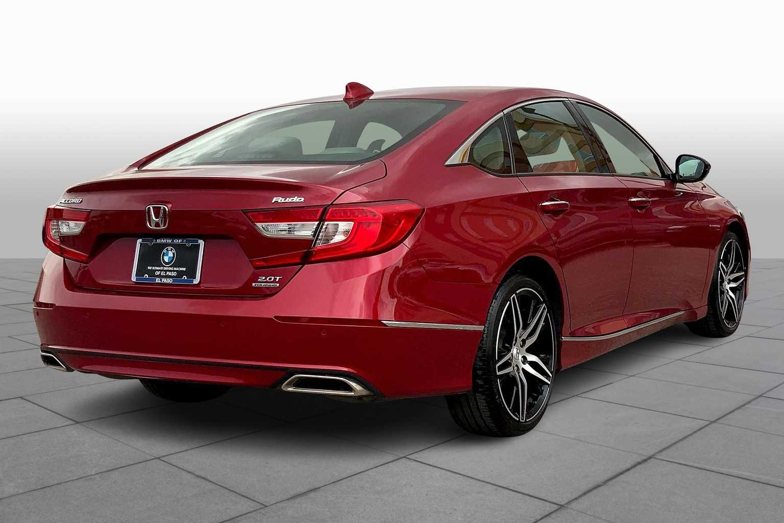 2022 Honda Accord Touring photo 12