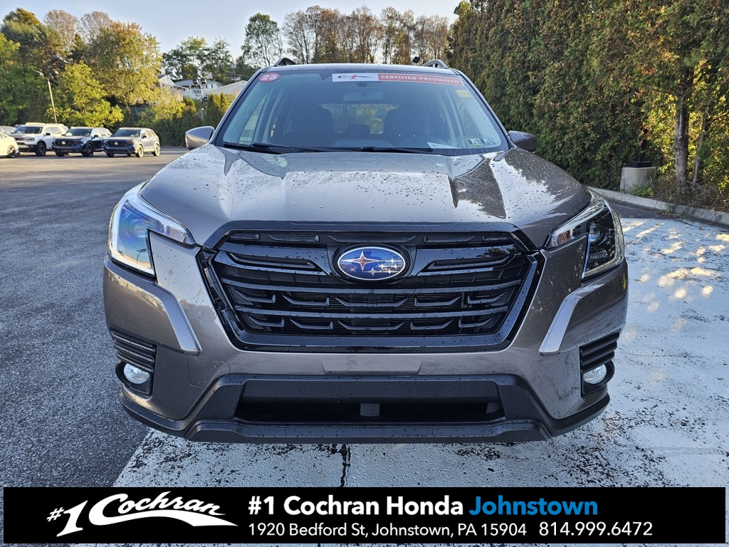 2023 Subaru Forester Premium photo 2