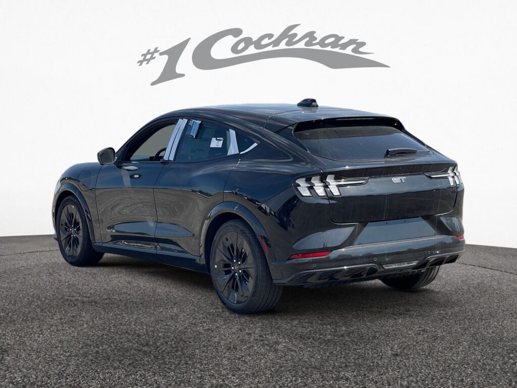 2025 Ford Mustang Mach-E GT photo 4