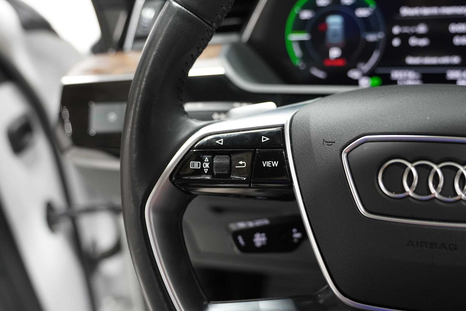 2021 Audi e-tron Premium photo 20