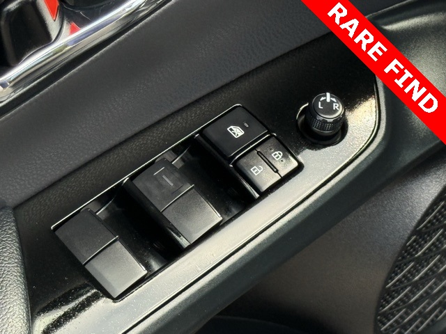 2021 Toyota Prius Prime LE photo 13