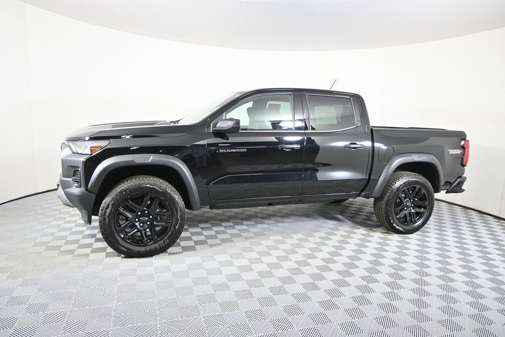 Used 2024 Chevrolet Colorado Trail Boss with VIN 1GCPTEEK8R1320624 for sale in Forest Lake, Minnesota