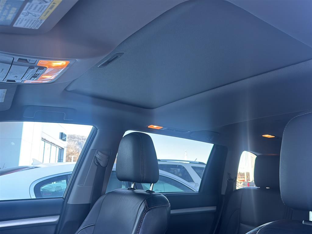 Used 2016 Toyota Highlander XLE with VIN 5TDJKRFHXGS227963 for sale in Winona, Minnesota