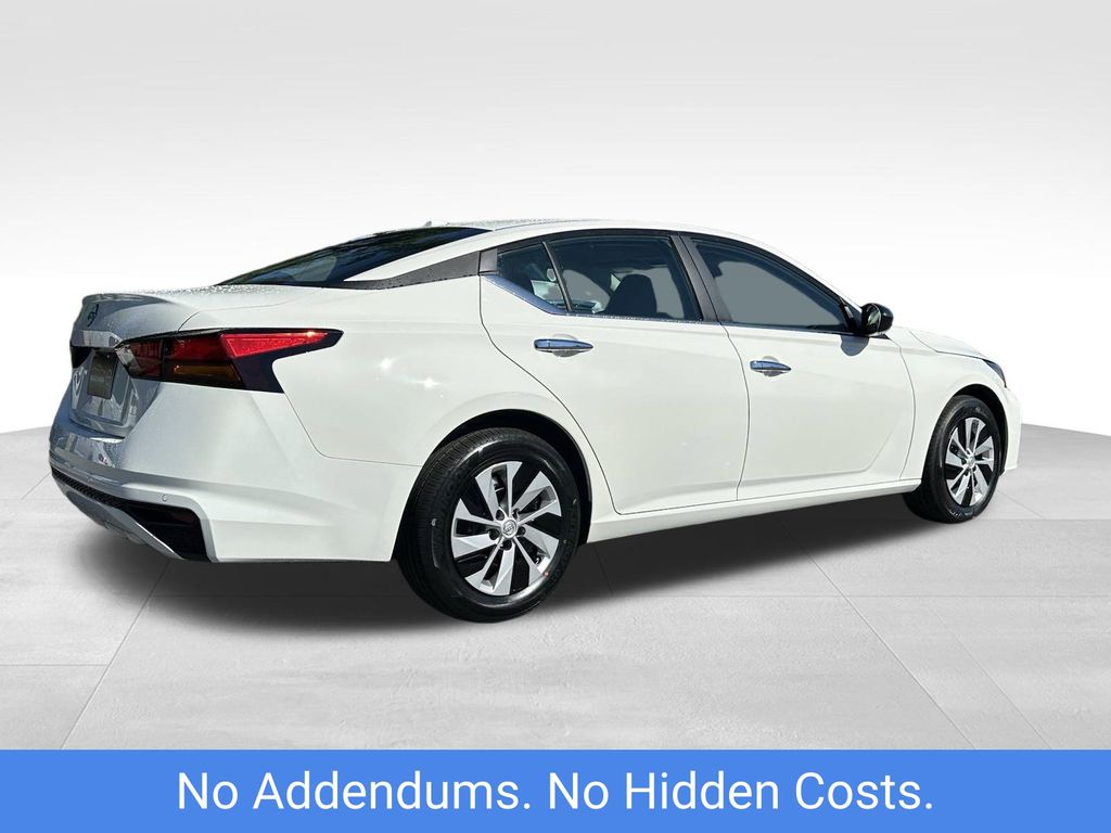 2025 Nissan Altima 2.5 S photo 4