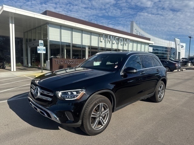 2022 Mercedes-Benz GLC GLC300's photo