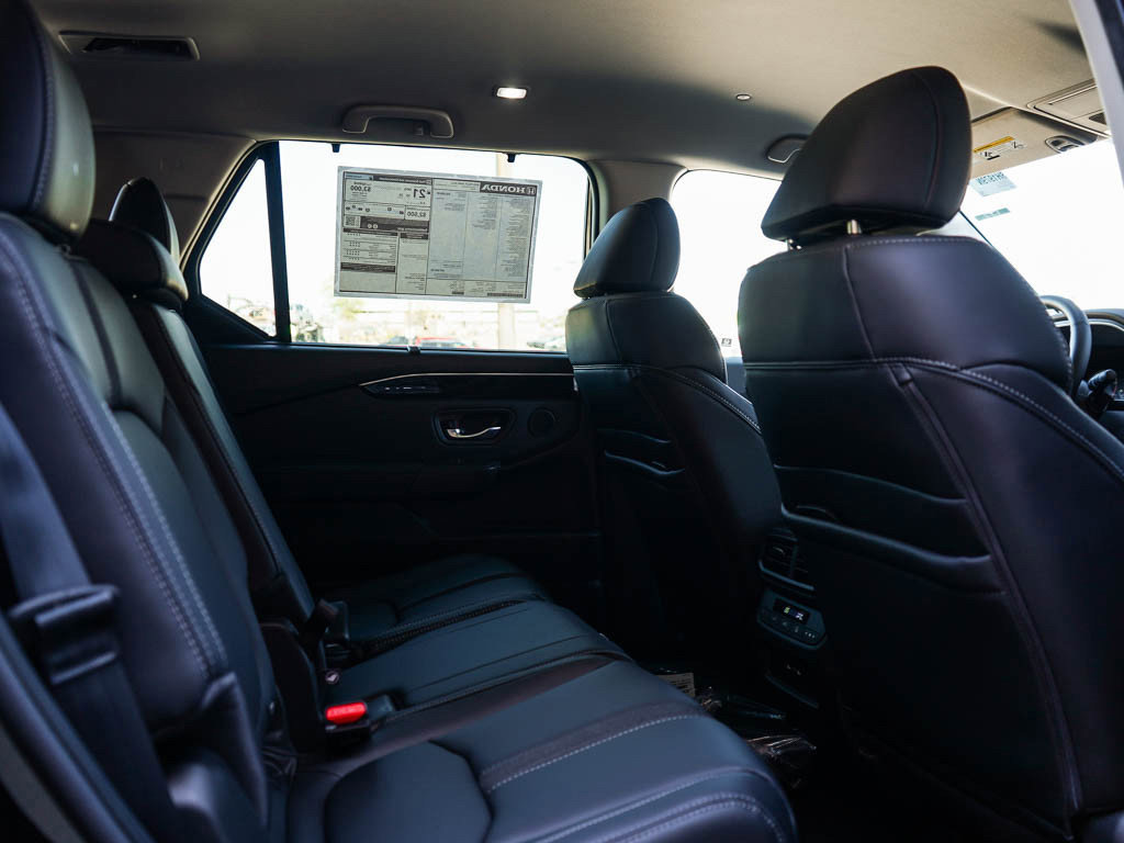 2025 Honda Pilot EX-L photo 8