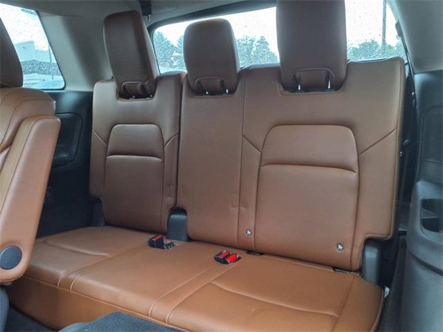 2023 Nissan Pathfinder Platinum photo 17