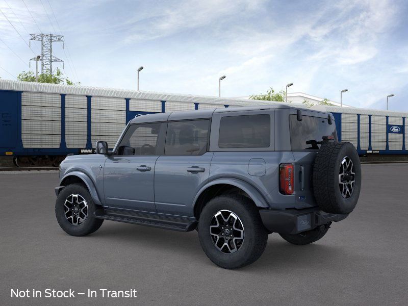 2025 Ford Bronco Outer Banks photo 4