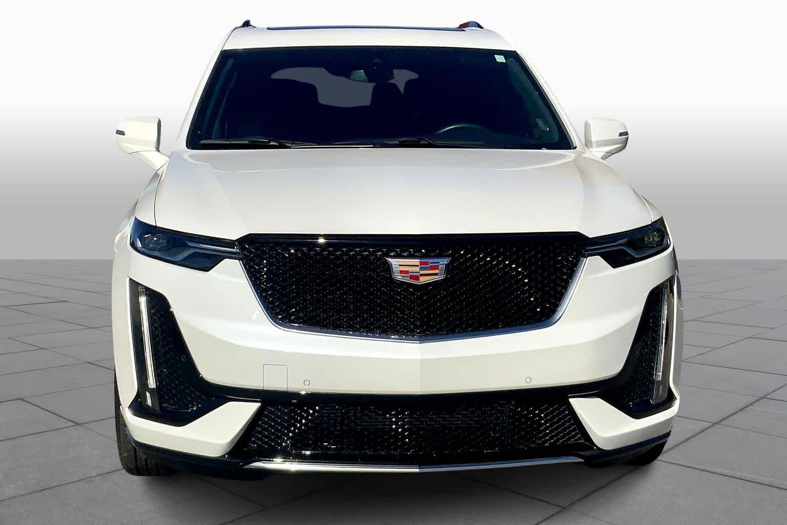2024 Cadillac XT6 Sport photo 3