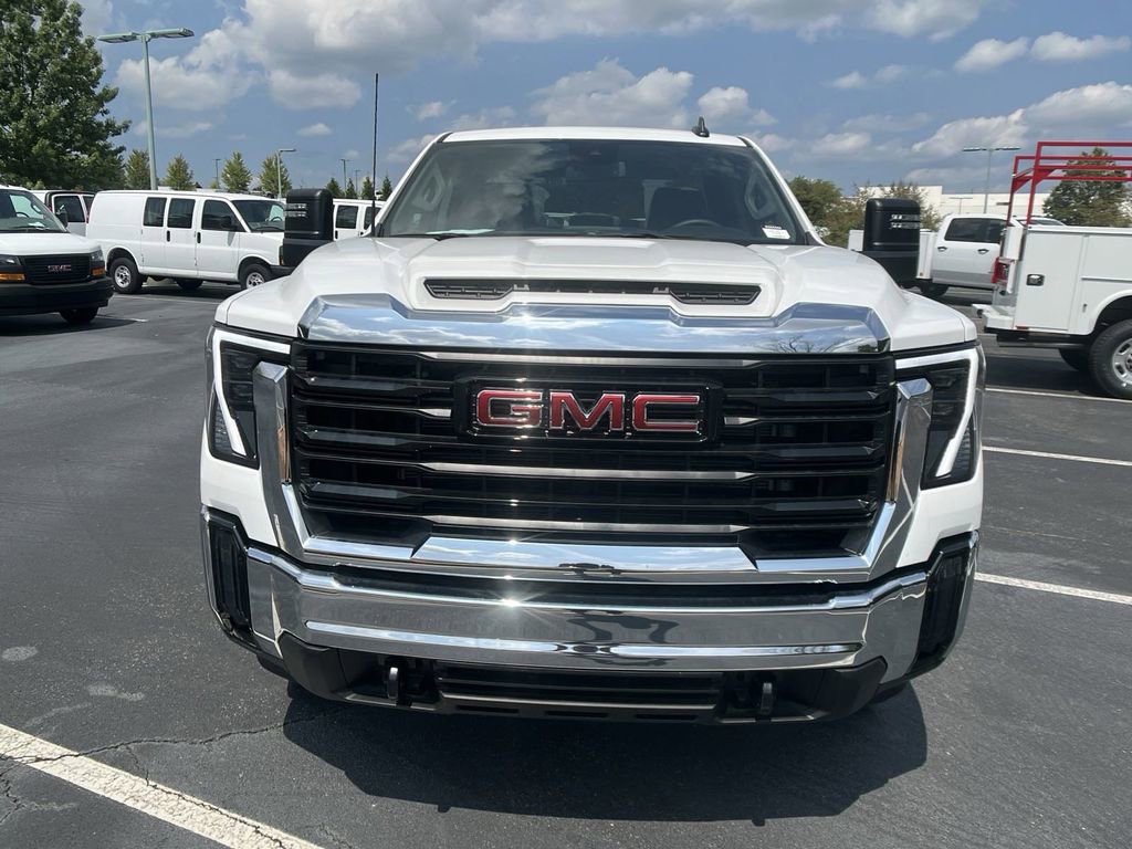 2024 Gmc Sierra 2500 HD Pro photo 2