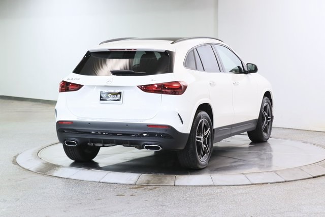 2025 Mercedes Benz GLA 250 4MATIC photo 3