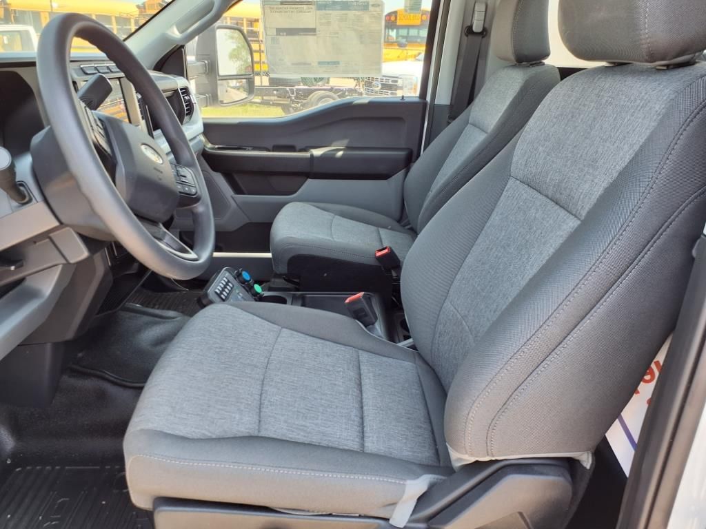 2024 Ford F-450 photo 5