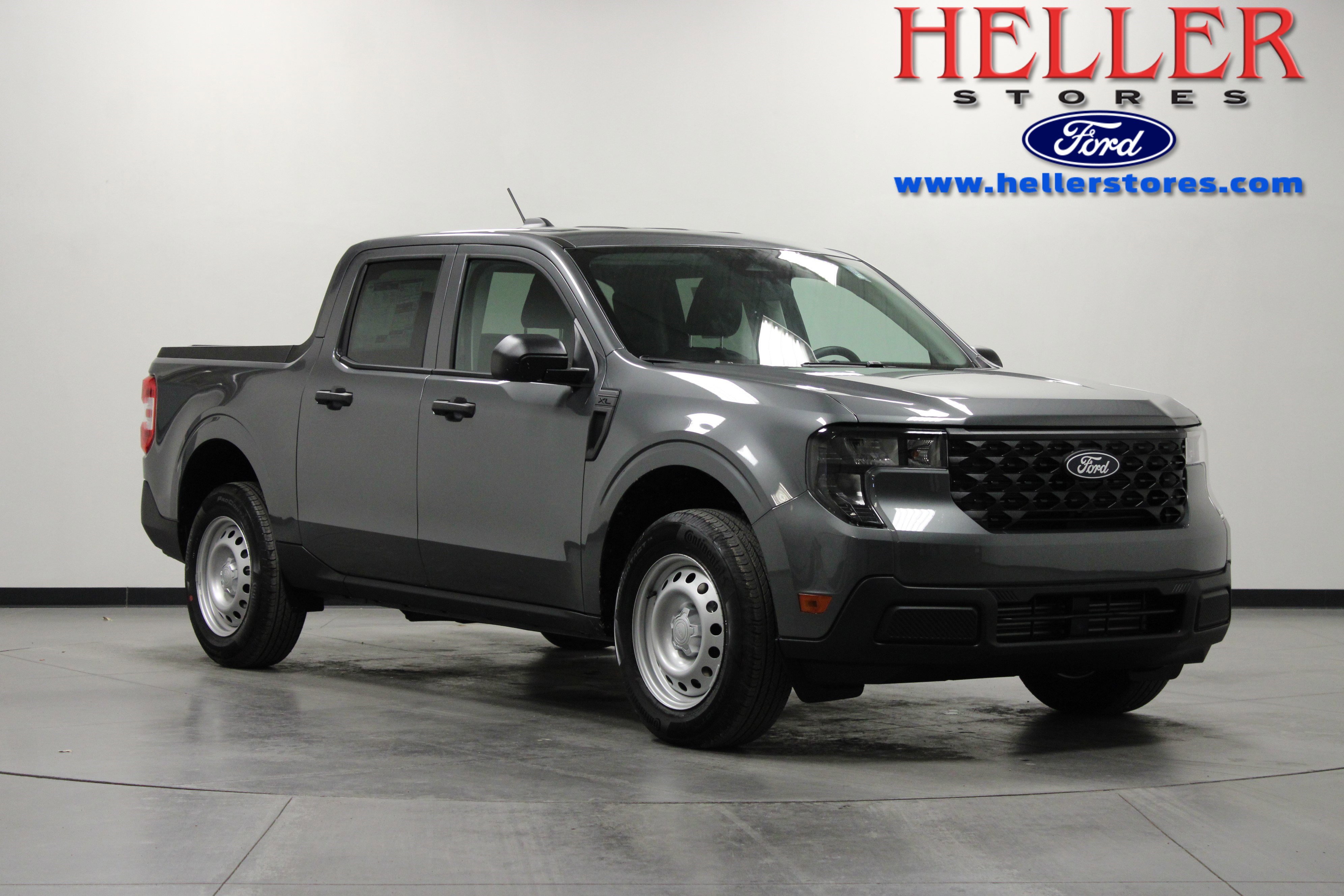 2025 Ford Maverick XL's photo