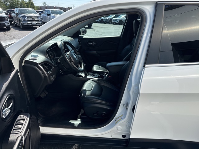 2019 Jeep Cherokee Latitude photo 11