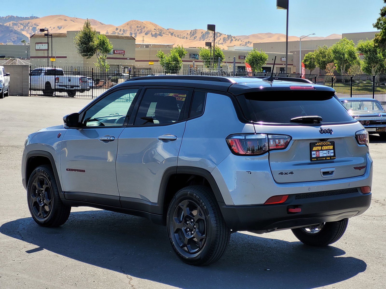 2024 Jeep Compass Trailhawk photo 4