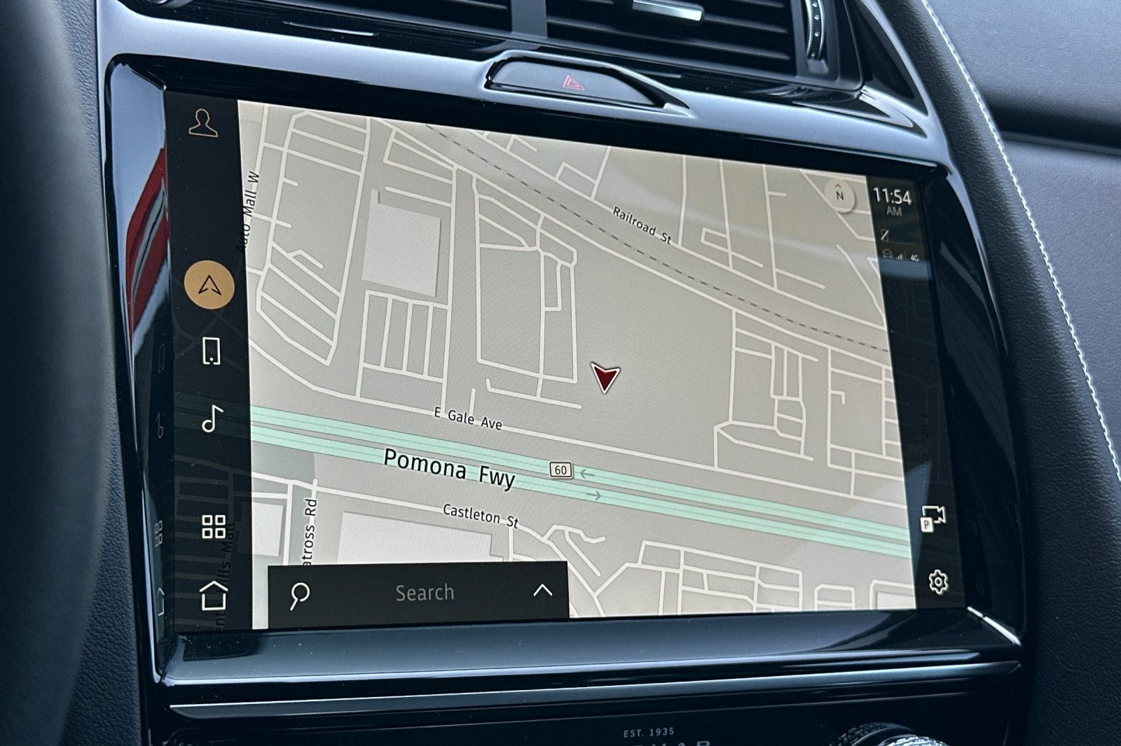 2024 Jaguar E-PACE R-Dynamic SE photo 19