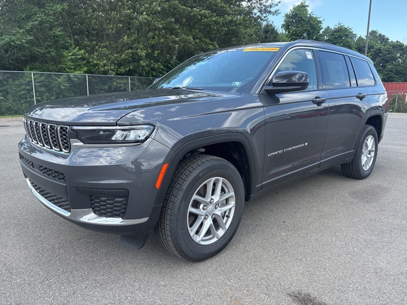 2025 Jeep Grand Cherokee Laredo X photo 7