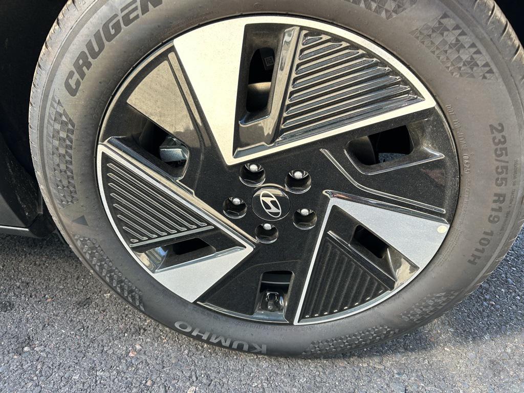 2025 Hyundai Ioniq 5 SEL photo 9