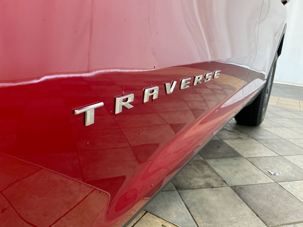 2025 Chevrolet Traverse photo 30