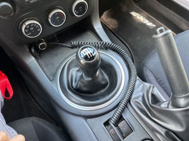 2009 Mazda MX-5 Miata Miata Touring photo 3