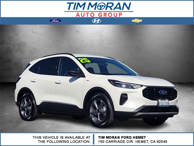 2025 Ford Escape ST-Line photo 2