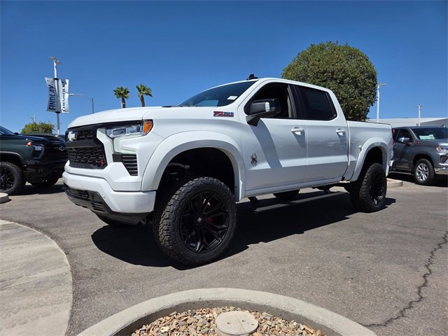 2025 Chevrolet Silverado RST photo 2