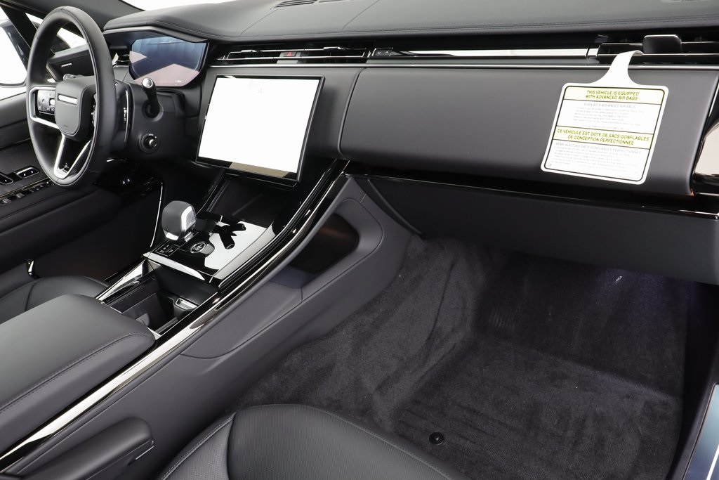 2025 Land Rover Range Rover Sport SE photo 20
