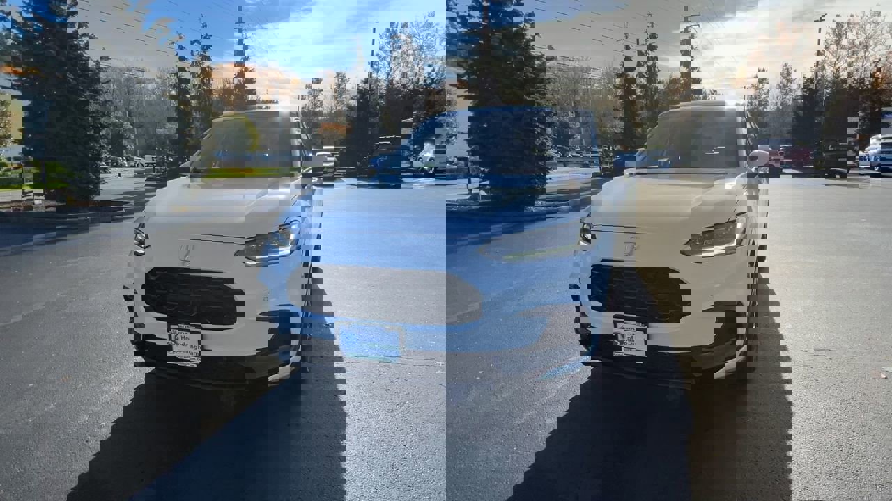 2026 Honda HR-V EX-L photo 2