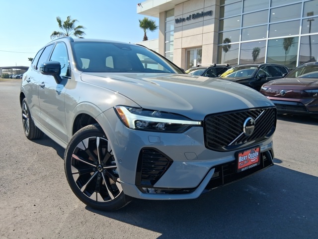 2026 Volvo XC60 Plus's photo