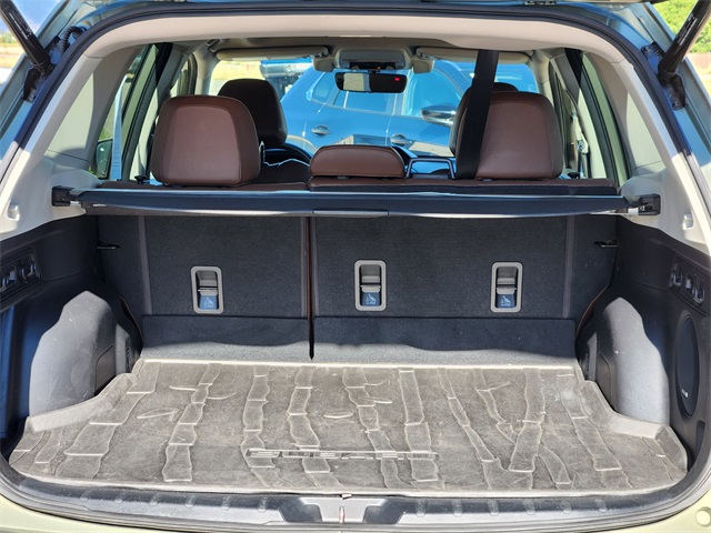 2020 Subaru Forester Touring photo 9
