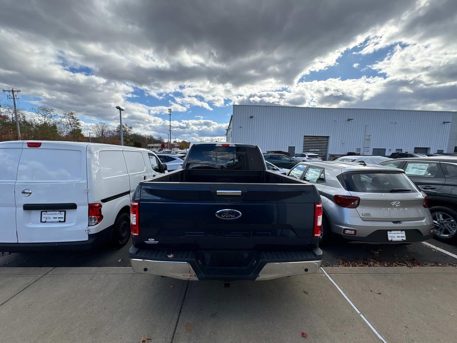 2018 Ford F-150 XLT photo 2