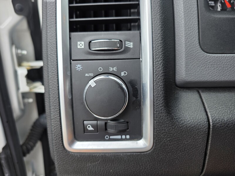 2019 Ram 1500 Classic SLT photo 24