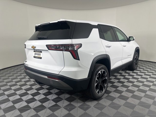 2026 Chevrolet Equinox LT photo 3