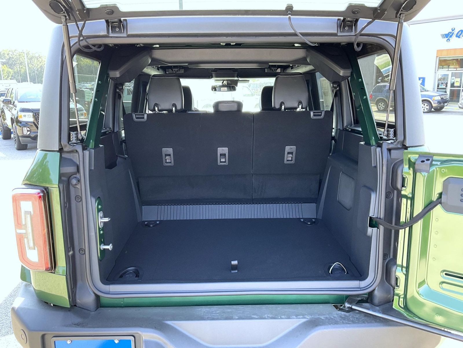 2025 Ford Bronco Outer Banks photo 11