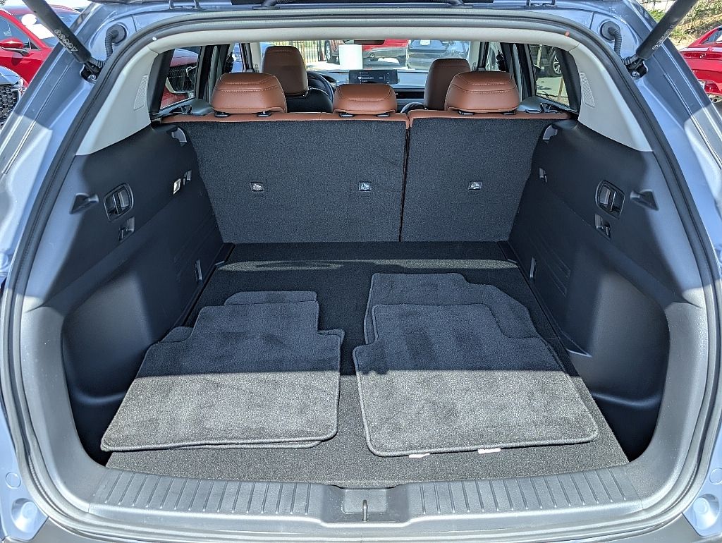 2025 Mazda CX-50 Meridian Edition photo 11