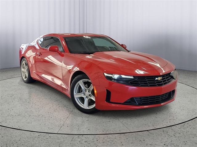 2020 Chevrolet Camaro 1LT's photo