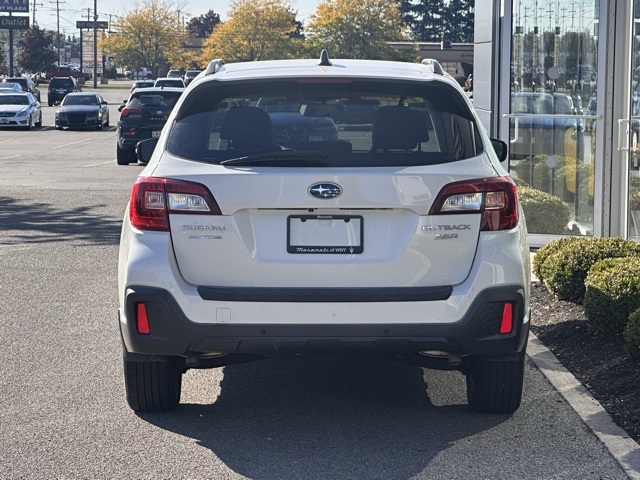 2018 Subaru Outback 3.6R photo 5