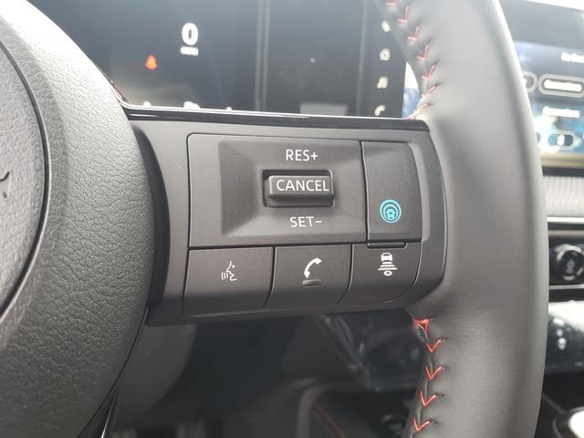 2025 Nissan Kicks SR photo 23