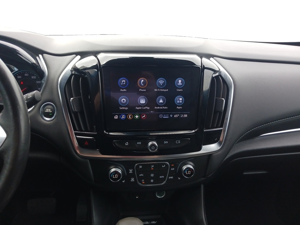 2022 Chevrolet Traverse Cloth photo 22