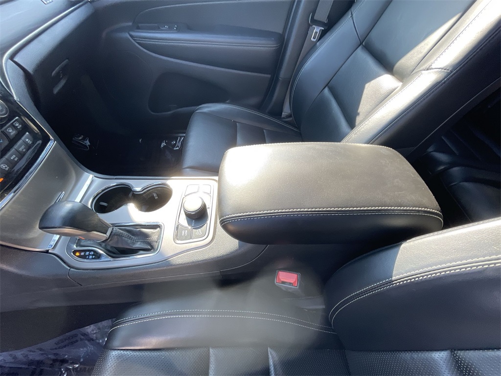 2021 Jeep Grand Cherokee Anniversary Edition photo 19