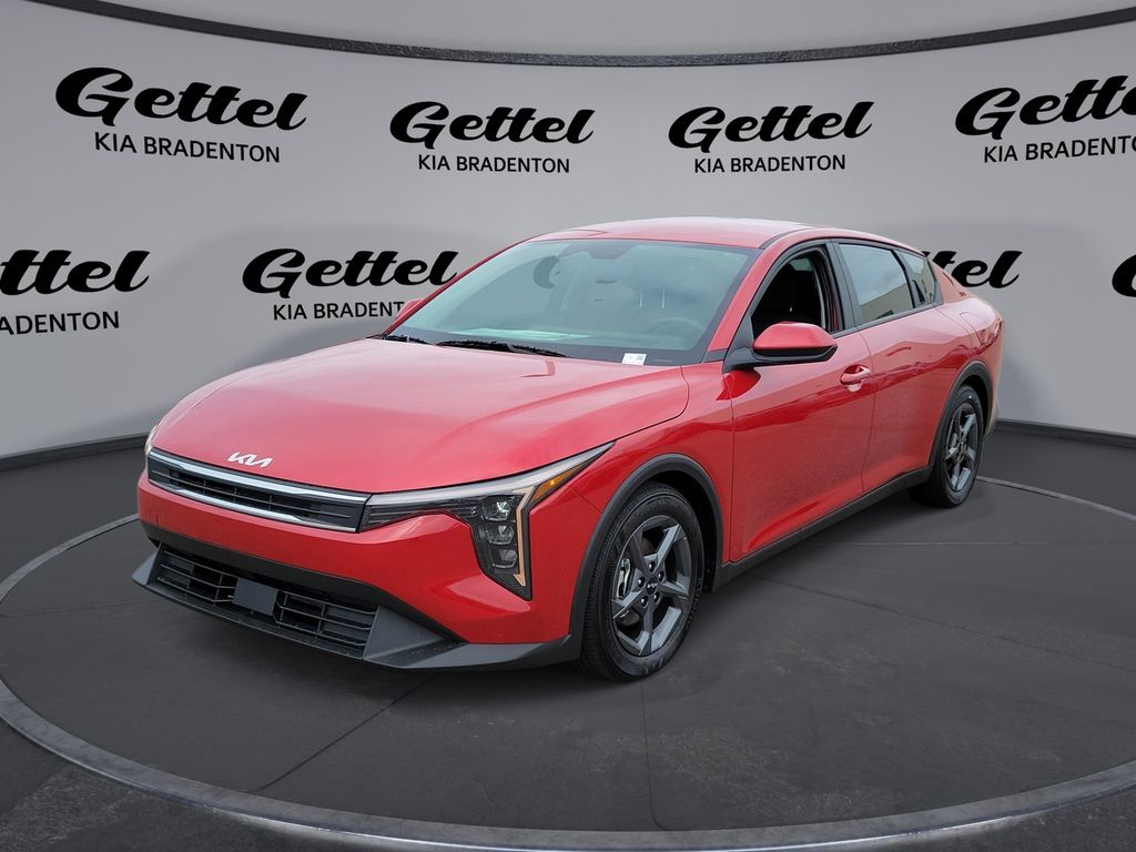 2025 Kia K4 LXS's photo
