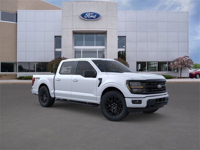 2025 Ford F-150 XLT photo 5