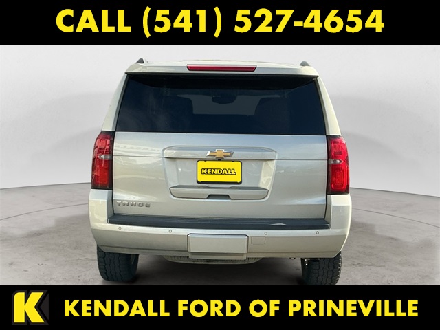 2016 Chevrolet Tahoe LT photo 3