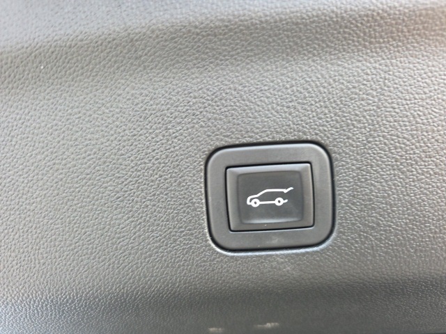 2025 Chevrolet Tahoe High Country photo 35