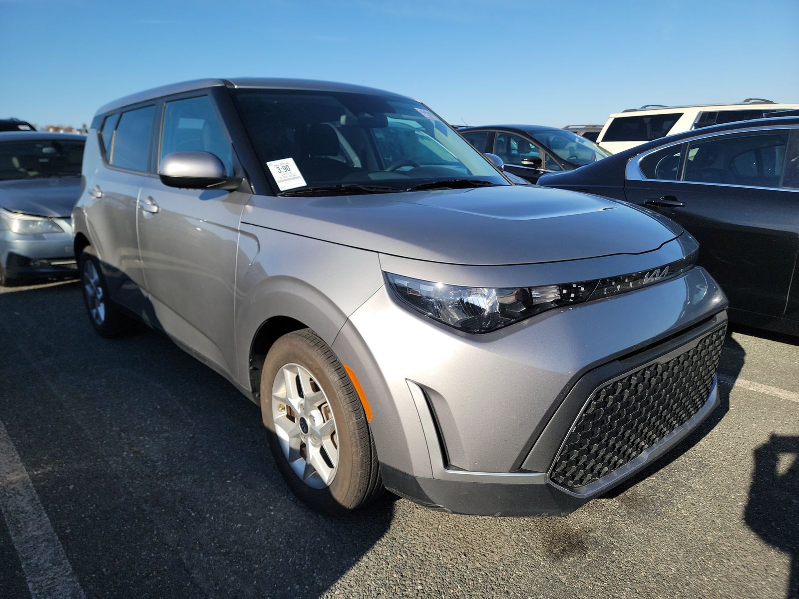 2024 Kia Soul LX's photo