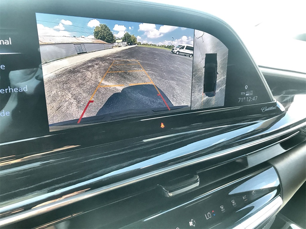 2023 Cadillac Escalade V-Series photo 17