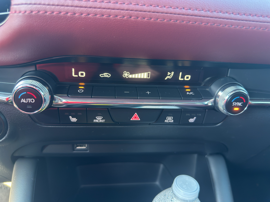 2020 Mazda Mazda3 Hatchback Premium photo 10